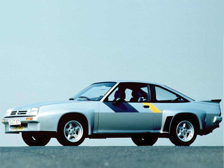  Opel Manta 400 1980 года  (фото 4 из 11)